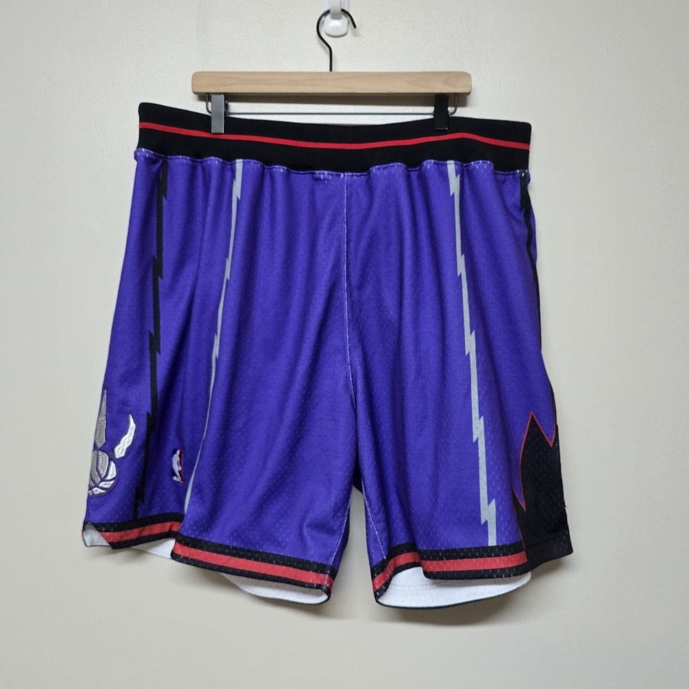 Mitchell & Ness NBA AUTHENTIC 1998-99 Purple Toronto Raptor Shorts Size 3XL